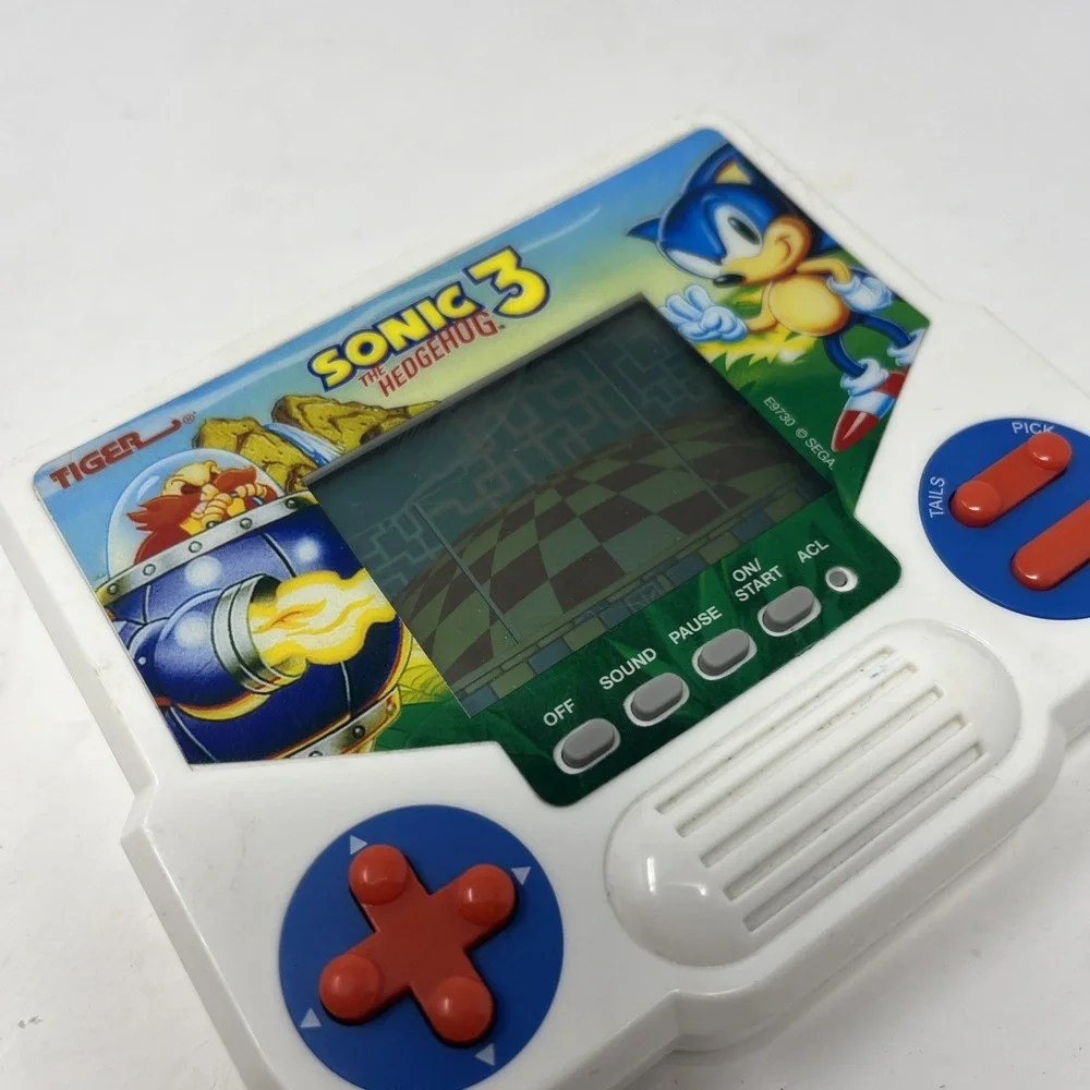 Tiger Electronics Sonic the Hedgehog 3 Hasbro 2020 handheld electronic game